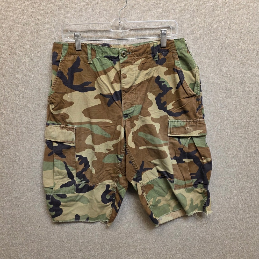 Vintage Woodland Camo Cargo Shorts Mens Medium Ripstop Military Cut Off 32-352